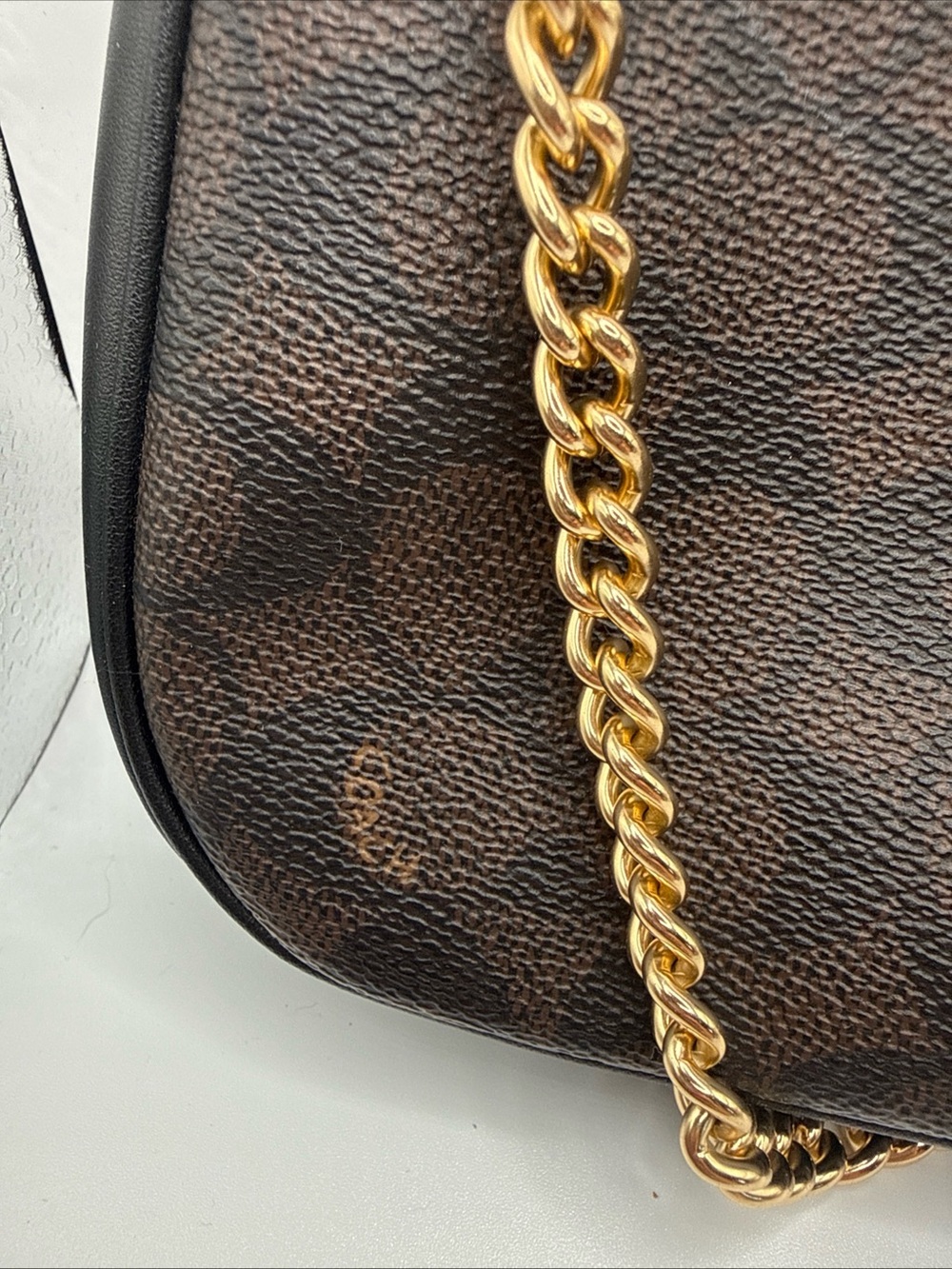 Coach Brown Signature Chain Shoulder Bag with Gold Hardware - Picture 3 of 9